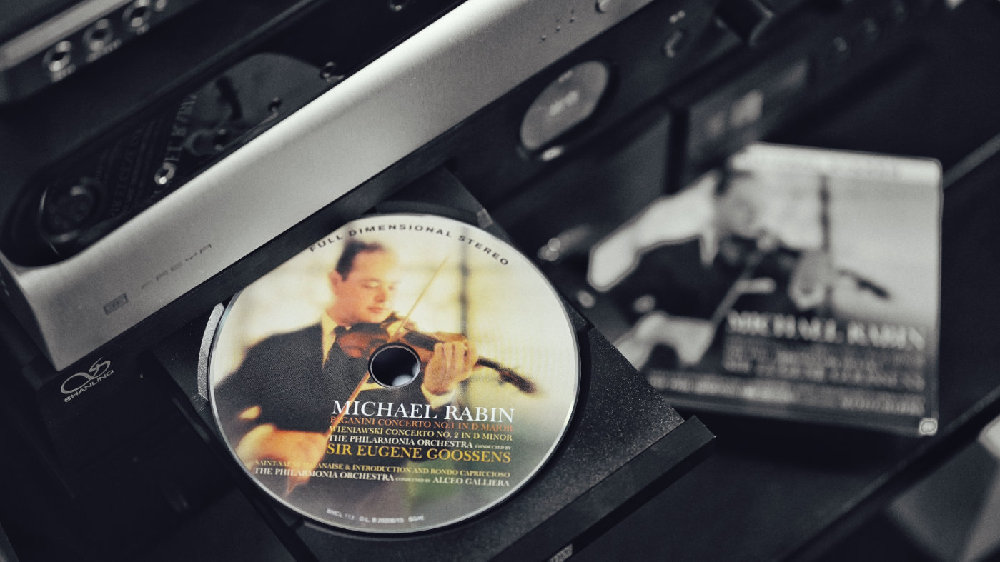 唱片不止為師還能為友！年輕音樂發燒友的第一部臺式CD音樂播放器